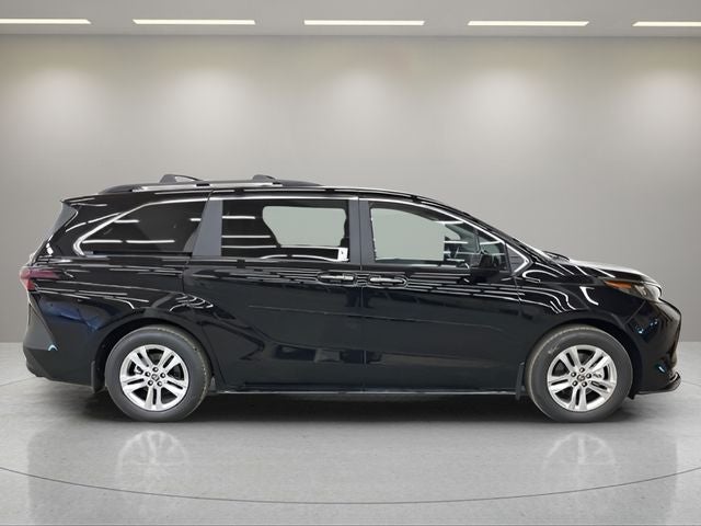 2026 Toyota Sienna XLE 7 Passenger