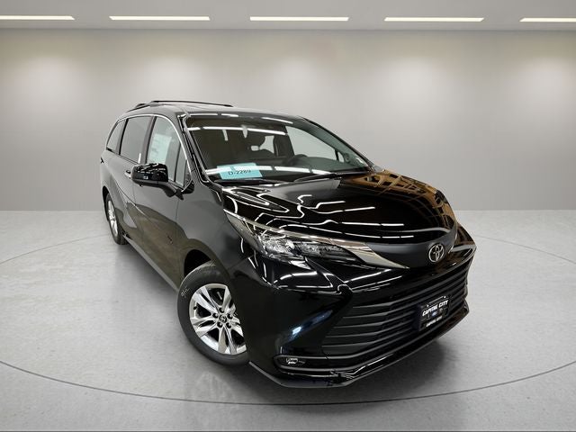 2026 Toyota Sienna XLE 7 Passenger