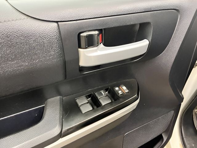2016 Toyota Tundra Base