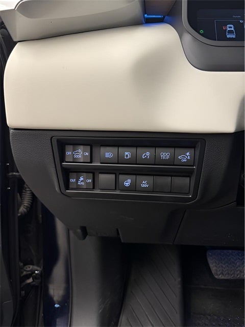 2024 Toyota Tundra Hybrid Capstone