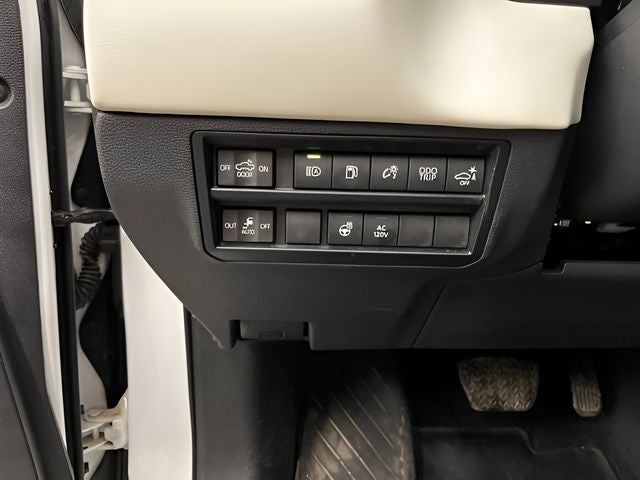 2023 Toyota Tundra Hybrid Capstone
