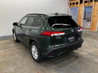 2022 Toyota Corolla Cross LE