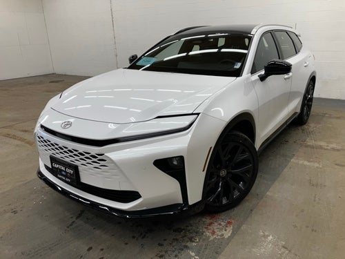 2025 Toyota Crown Signia Limited