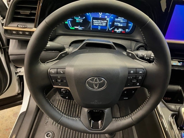 2025 Toyota Crown Signia Limited