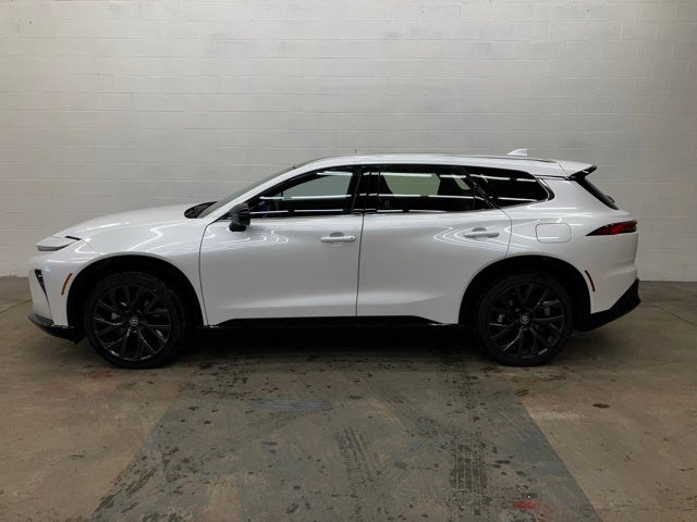 2025 Toyota Crown Signia Limited