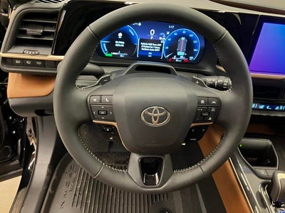 2025 Toyota Crown Signia Limited