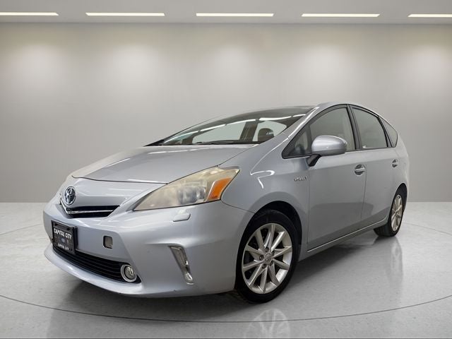 2013 Toyota Prius v Five