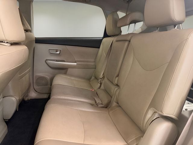 2013 Toyota Prius v Five
