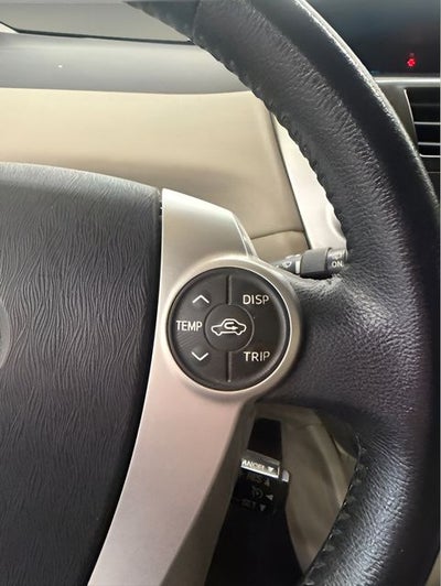 2013 Toyota Prius v Five