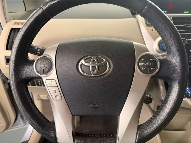 2013 Toyota Prius v Five