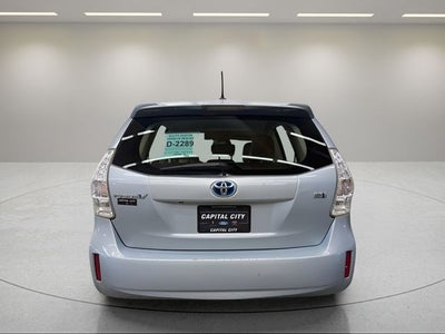2013 Toyota Prius v Five
