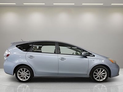 2013 Toyota Prius v Five