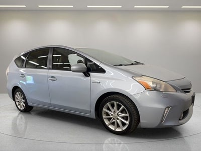 2013 Toyota Prius v Five